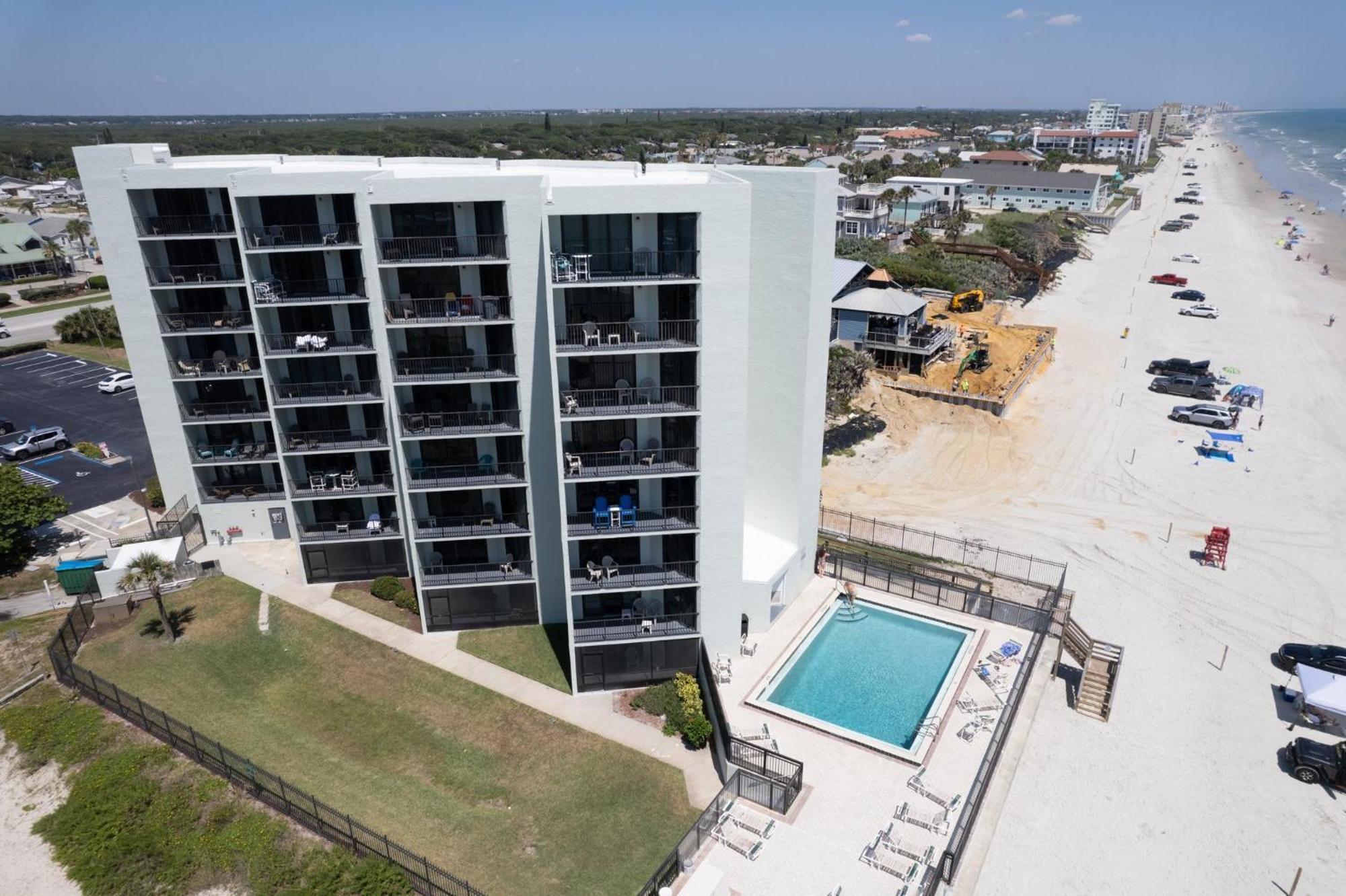 Ocean View With A Beachfront Pool At Ocean Trillium Condo ~ 702 New Smyrna Beach Exterior photo